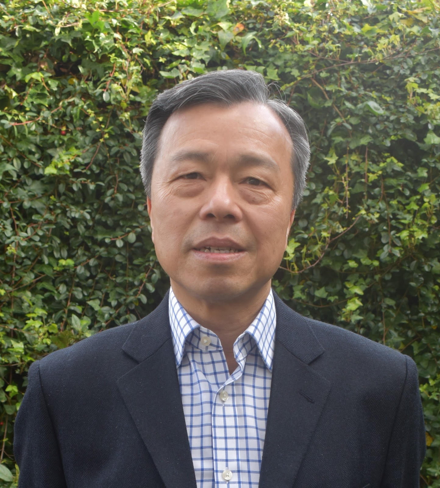 Dr Jonathan Kwan MBE, MBBS, MSc, MBA, MD, FRCP